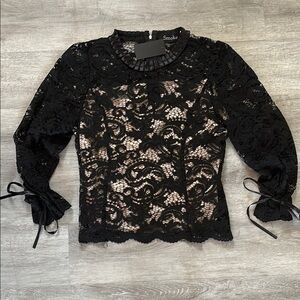 Black Lace 3/4 Sleeve Fitted Blouse